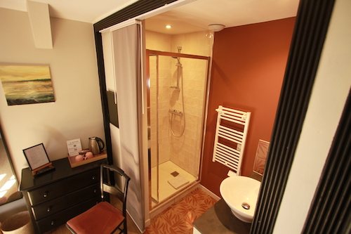 Bathroom of the Parme Bedroom